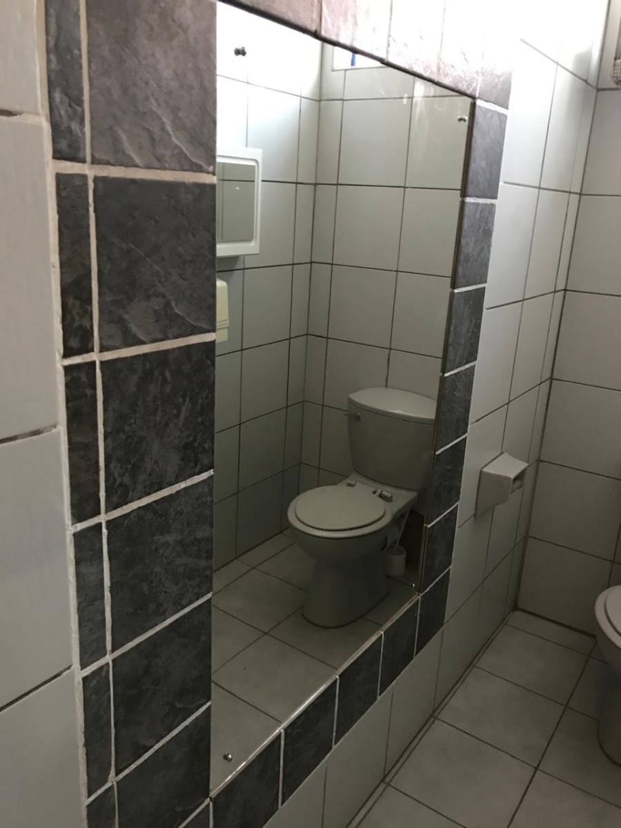 Commercial Property for Sale in Uitvlught Free State